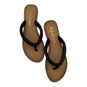 Matisse Black Padded Strap Flip-Flop Sandals – Women’s Size 8M